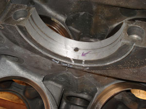 Palier de bloc moteur fissuré et usé.jpg